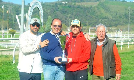 Mario Riccio “On Fire” ad Agnano: tris d’autore e vittoria di tappa nella Pasquetta dei Gentlemen